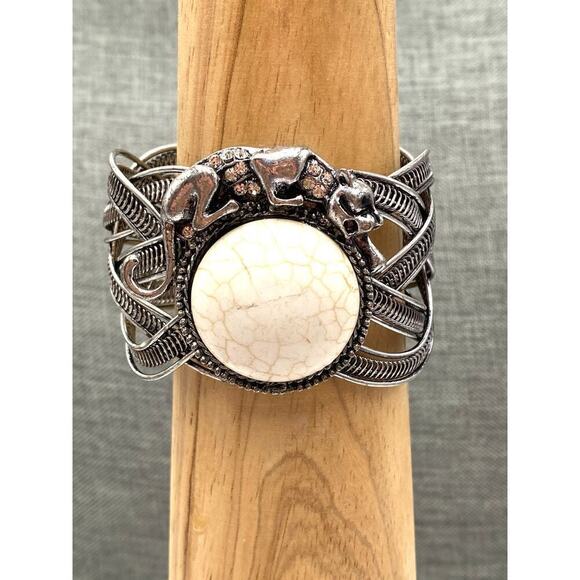 Bracelet Howlite Jaguar Panther Cuff Southwestern - Picture 2 of 11